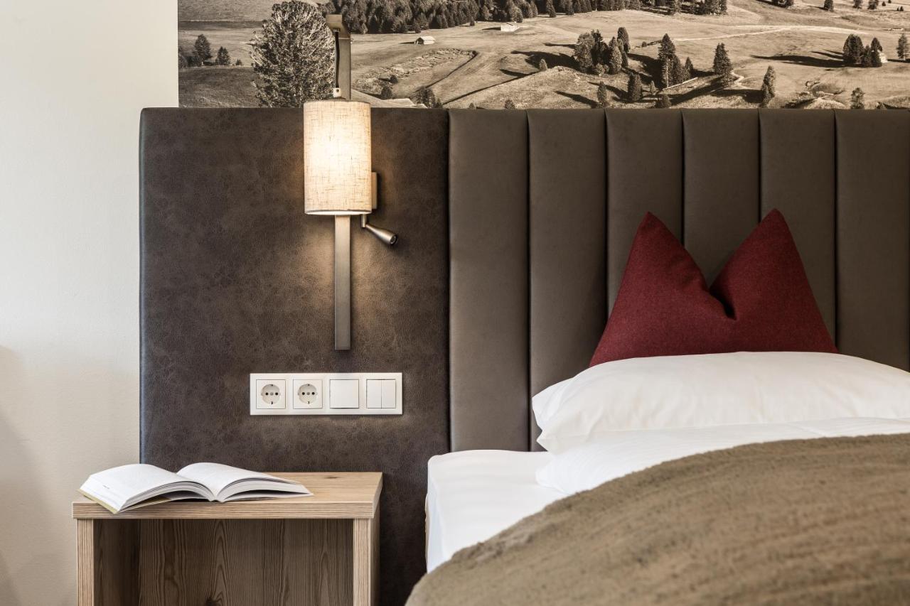 Hotel Zum Loewen - Al Leone Meltina Esterno foto