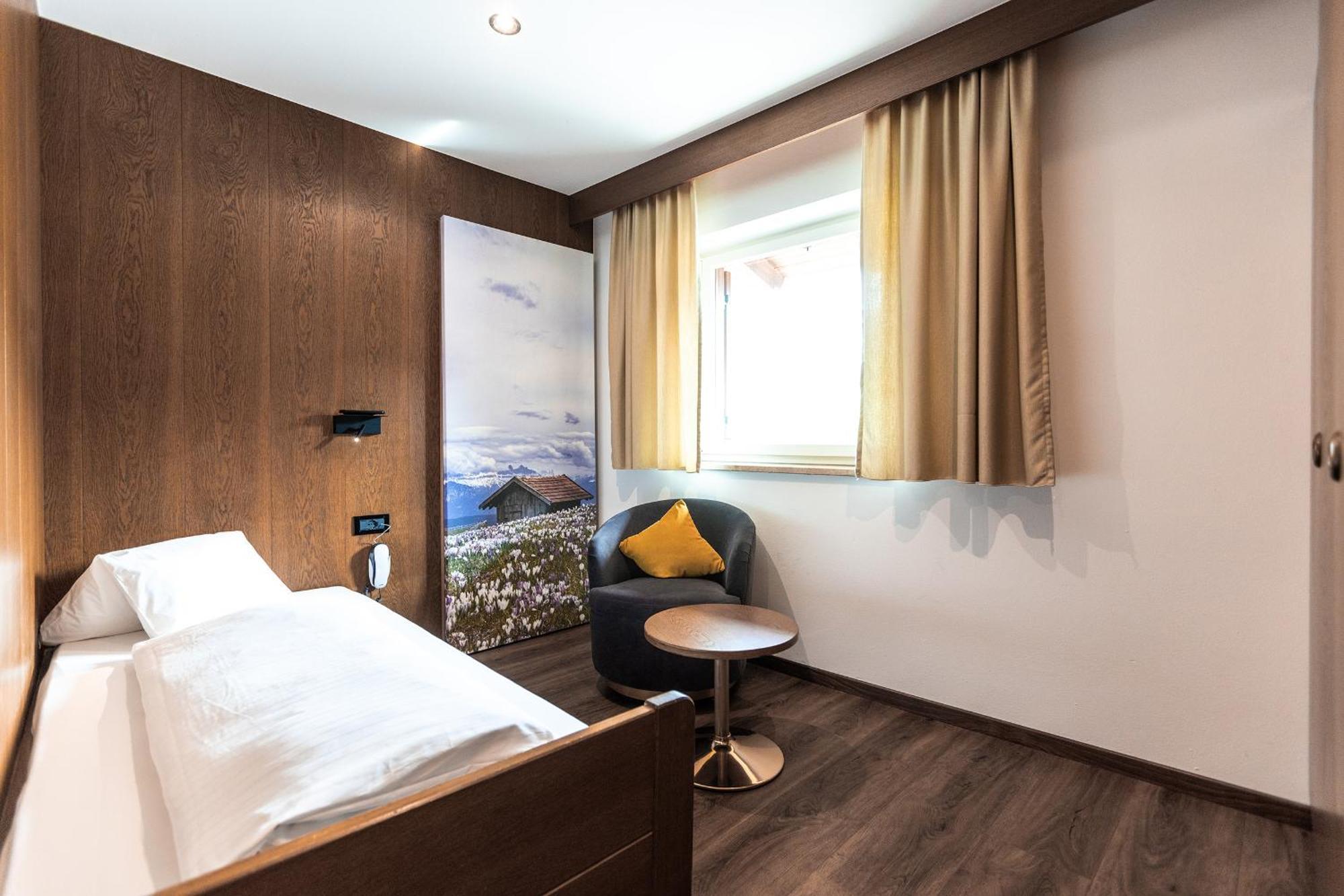 Hotel Zum Loewen - Al Leone Meltina Esterno foto
