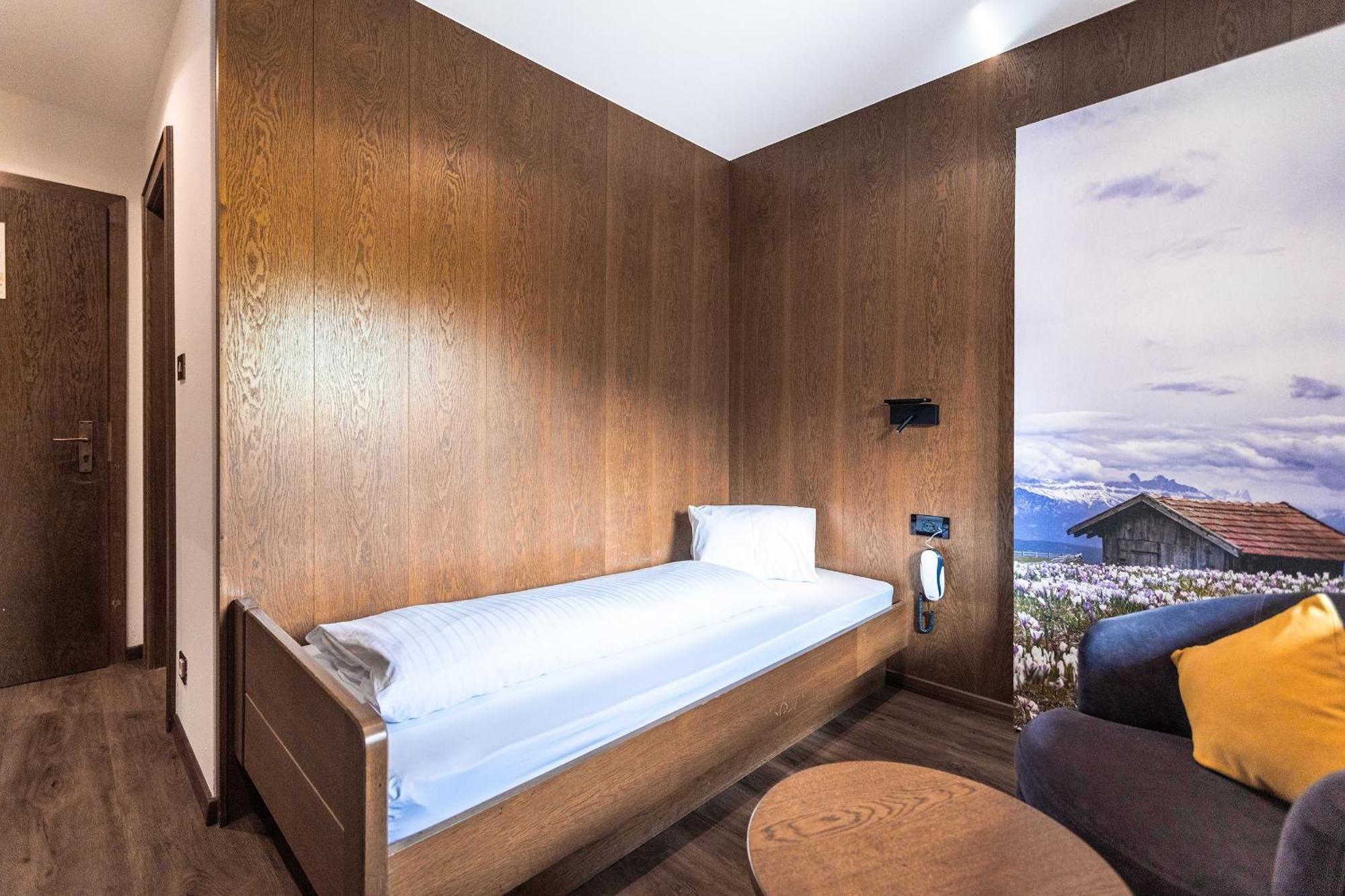 Hotel Zum Loewen - Al Leone Meltina Esterno foto