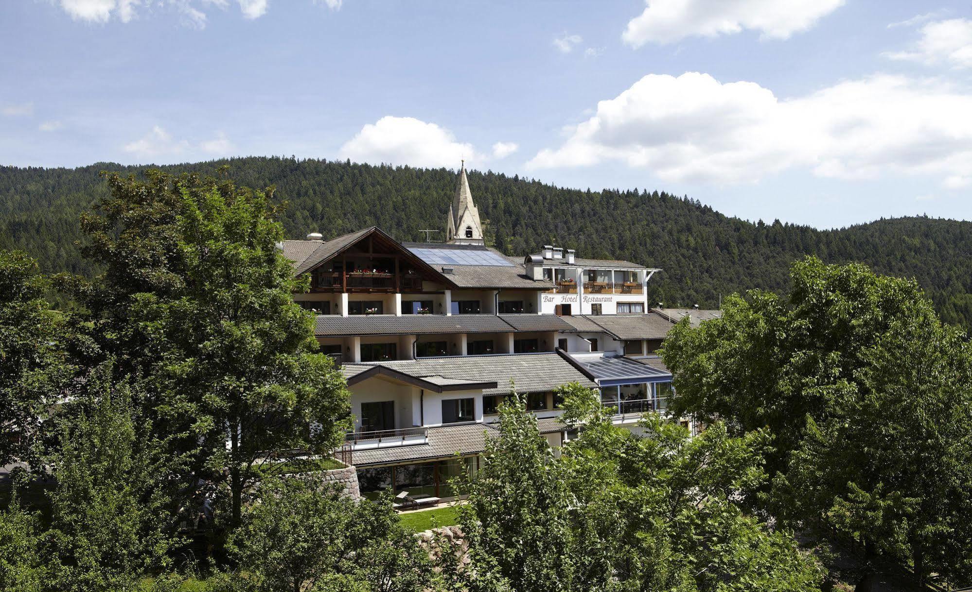 Hotel Zum Loewen - Al Leone Meltina Esterno foto