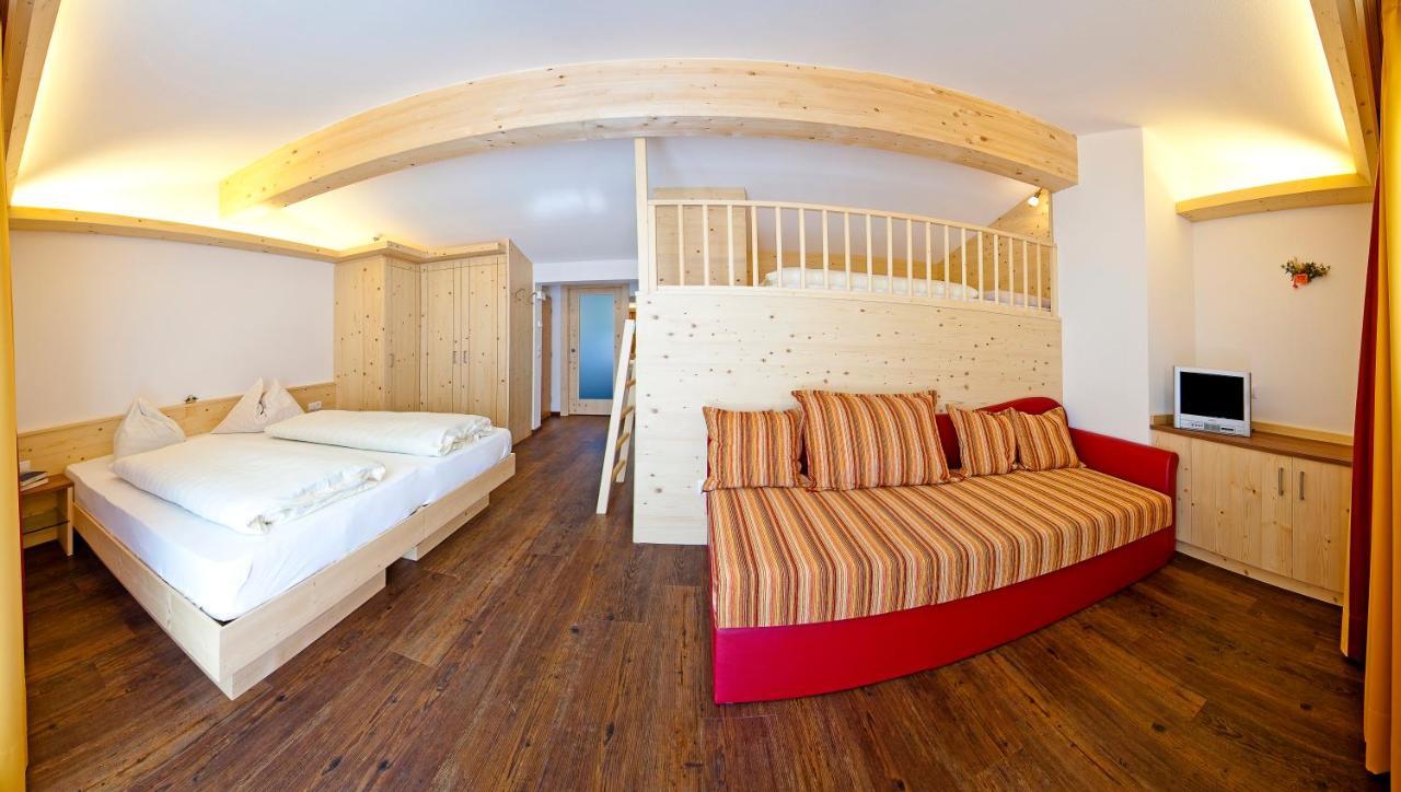 Hotel Zum Loewen - Al Leone Meltina Camera foto